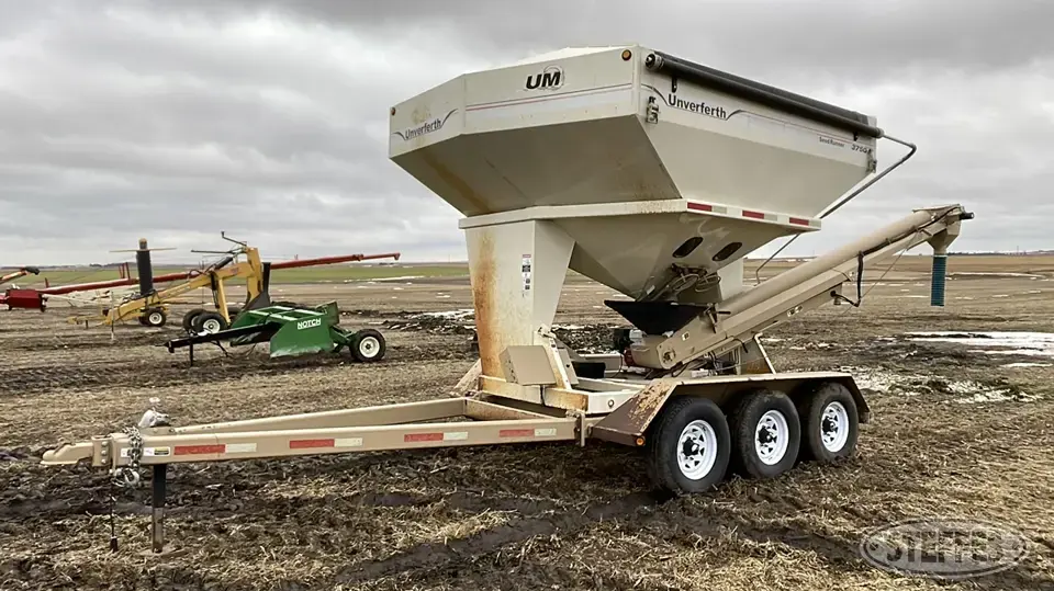 2012 Unverferth 3750 Seed Runner Bulk Seed Tender Trailer