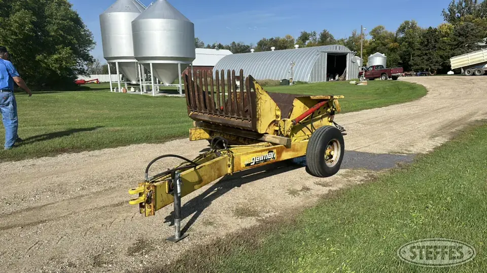 Degelman R570P Rock Picker