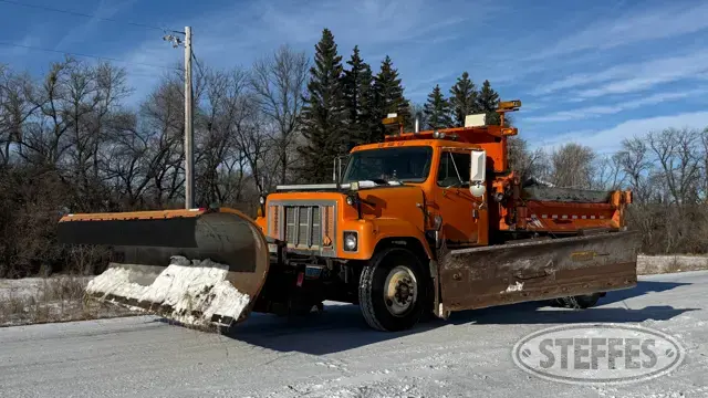 1999 International 2554