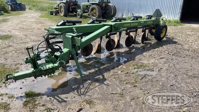 John Deere 2800