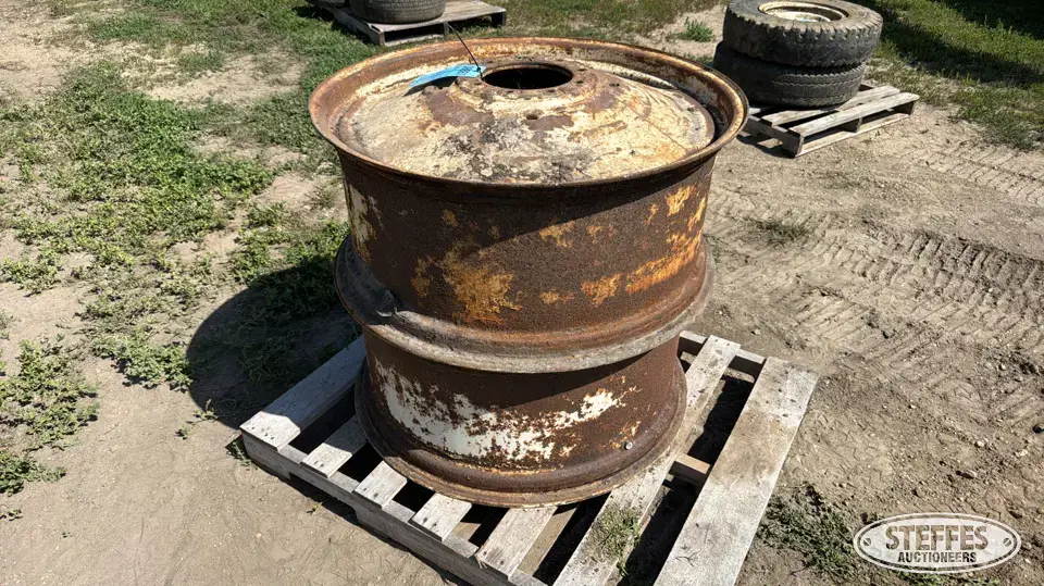 (2) 9-bolt steel wheels Tractor Part