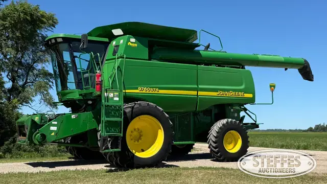 2005 John Deere 9760 STS