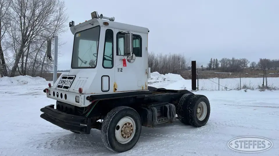 Capacity spotter truck