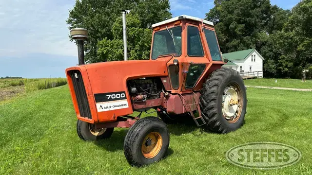 1978 Allis Chalmers 7000
