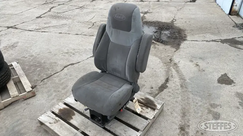 Peterbilt seat Truck-Trailer Part