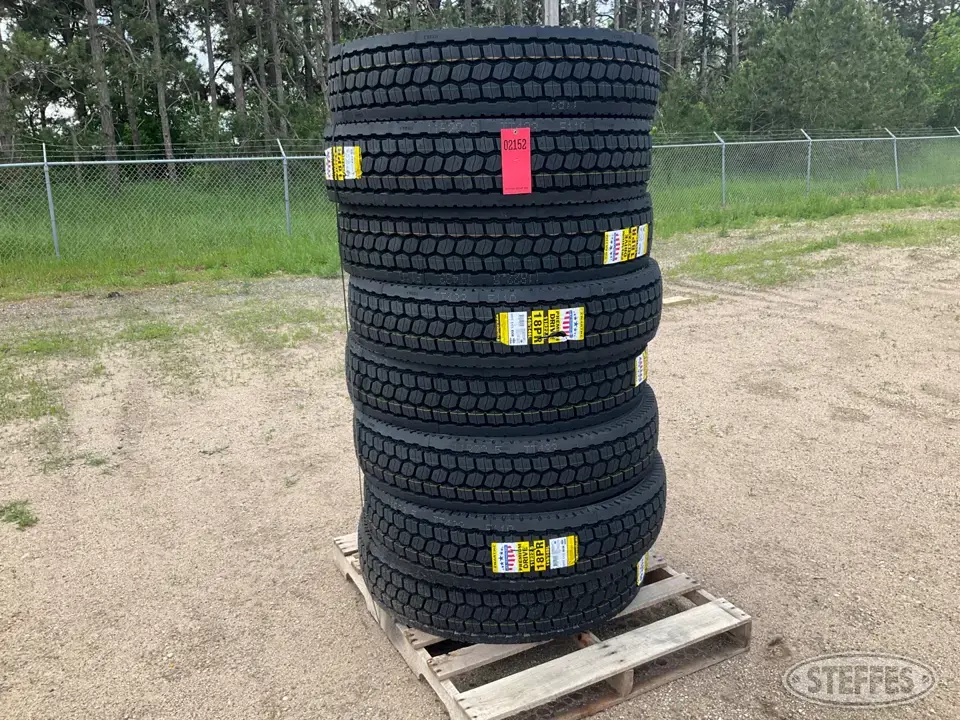 Zwarth Truck Tire