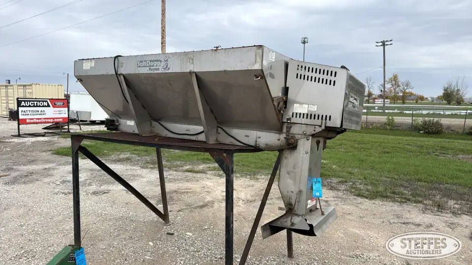 Salt Dogg SS salt spreader Truck-Trailer Part