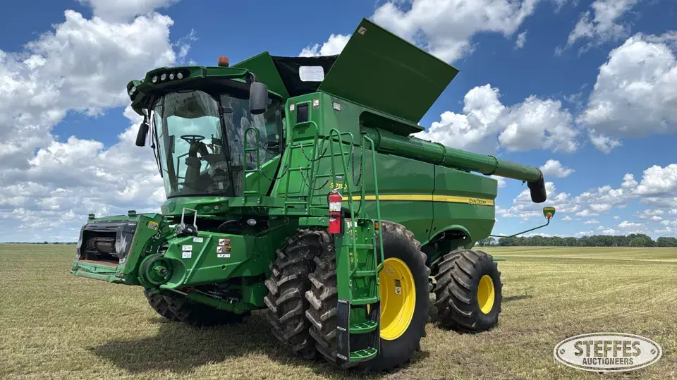 2019 John Deere S780 Combine