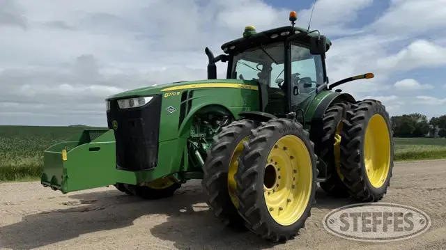2014 John Deere 8270R