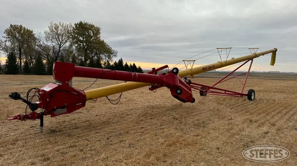 2018 Westfield MKX130-74 Swing Hopper Auger
