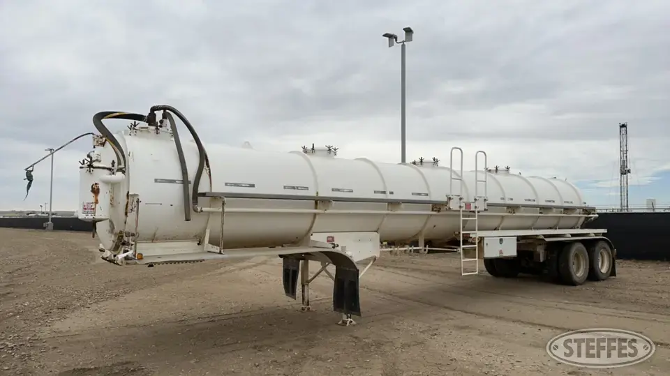 2012 CT Fabrication VR150 Tank Trailer