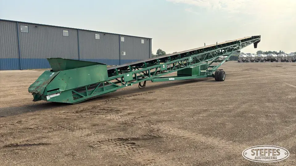 2011 McCloskey 36X100DK Radial Stacking Conveyor