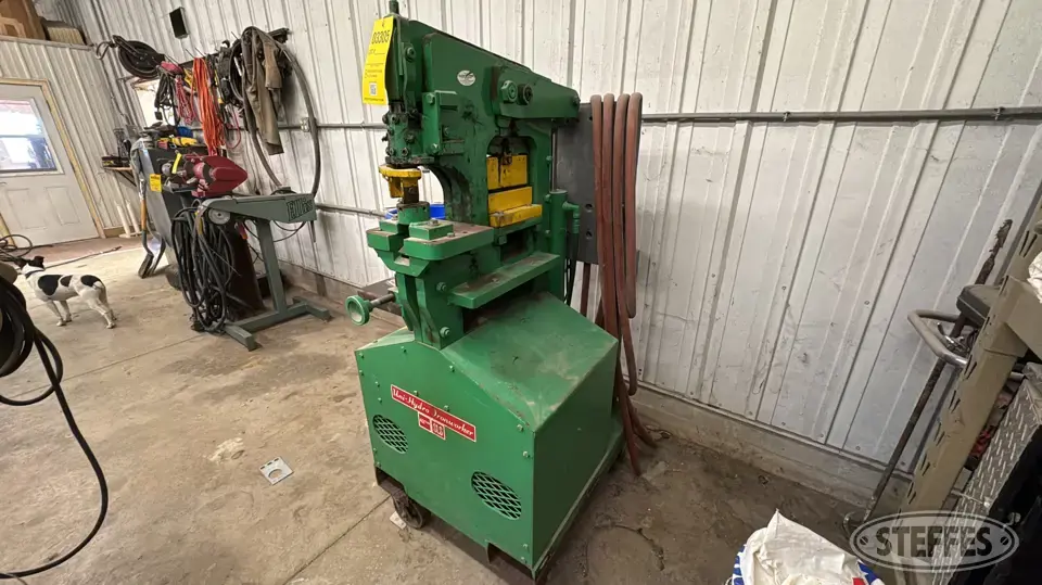 Uni-Hydro 42-14SLS Machine Tool