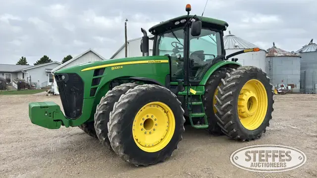 2010 John Deere 8320R