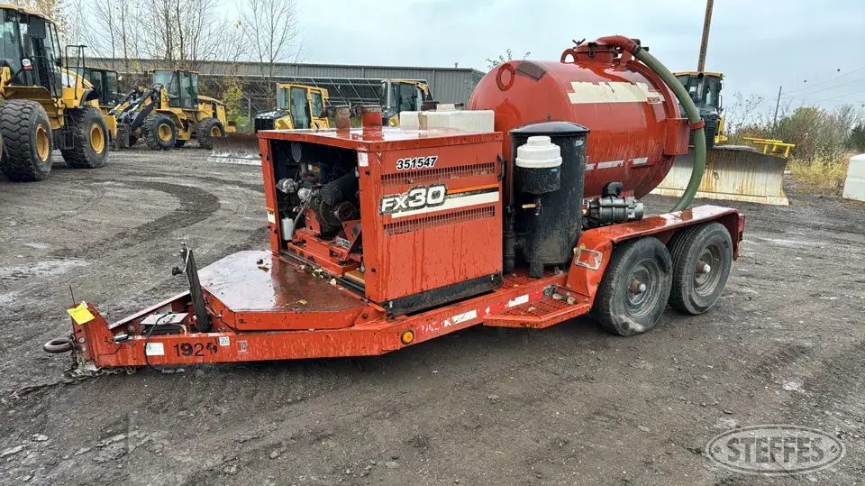 2004 Ditch Witch FX30 Vacuum Trailer