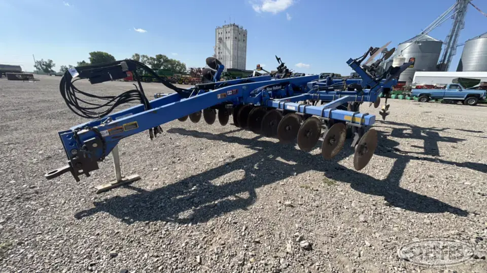 New Holland ST770 Ripper