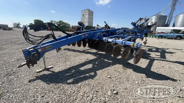 New Holland ST770