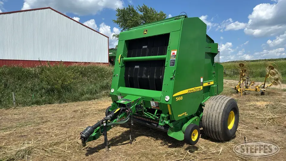 2010 John Deere 568 MegaWide Plus Round Baler