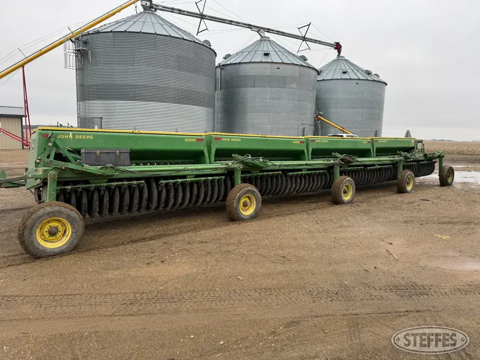 John Deere 9300 Press Drill