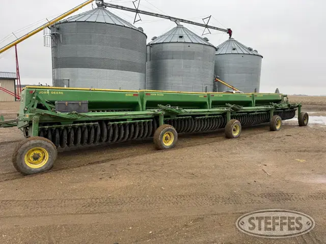 John Deere 9300