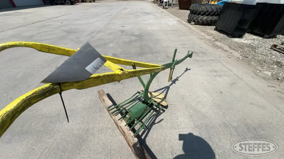 Walk-behind potato digger Potato Windrowers and Harvester