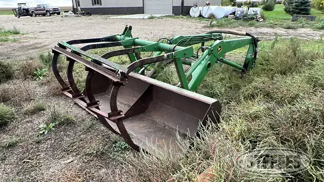 John Deere 158