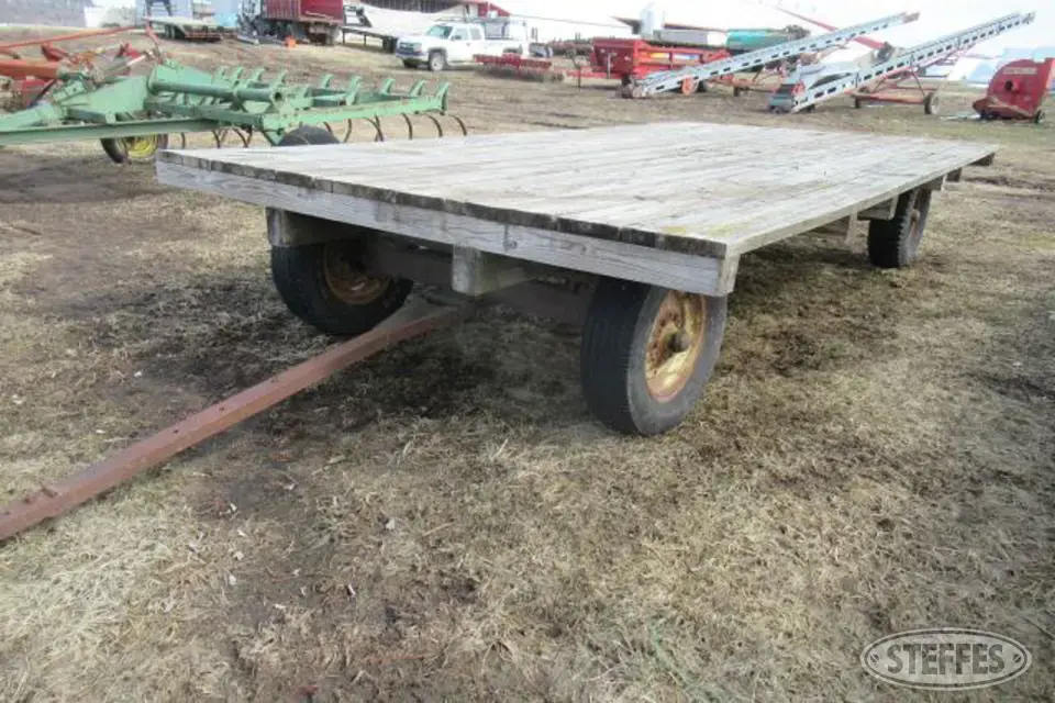 John Deere Bale Transportation