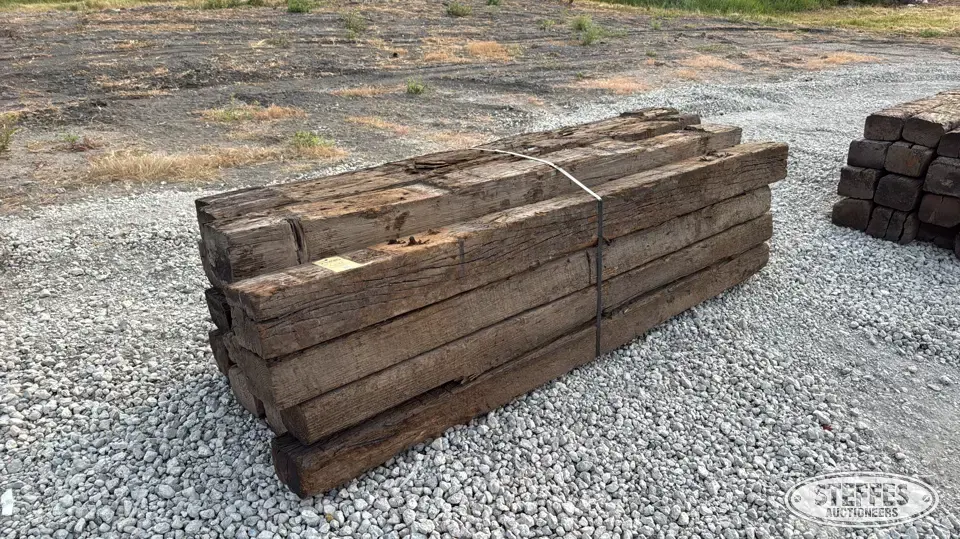 (16) Railroad ties Farm Support Item
