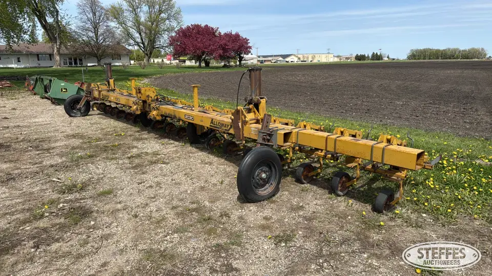 Alloway Rau 2030 Row Crop Cultivator