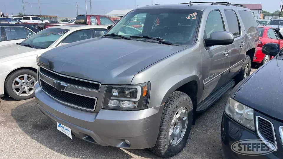 2009 Chevrolet Suburban 1500 LT SUV
