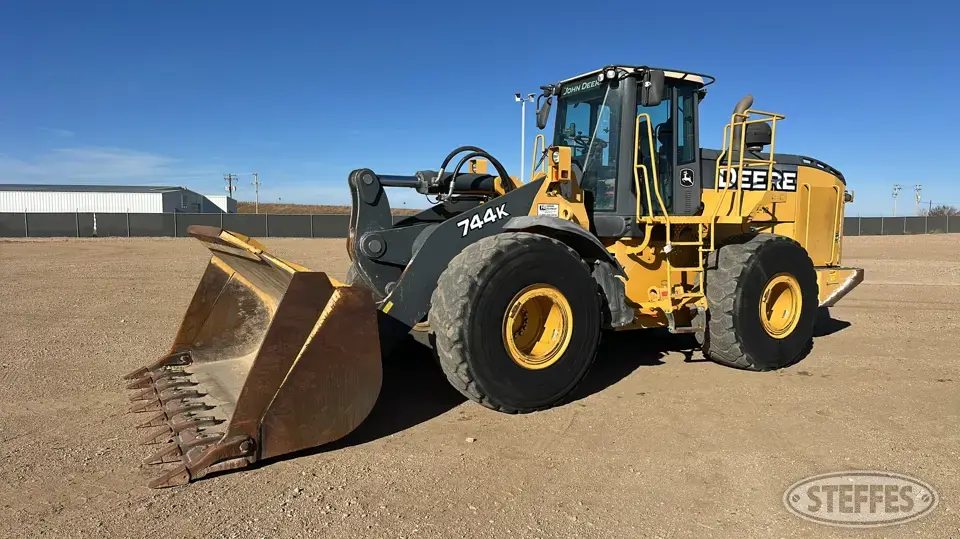 2012 Deere 744K Wheel Loader