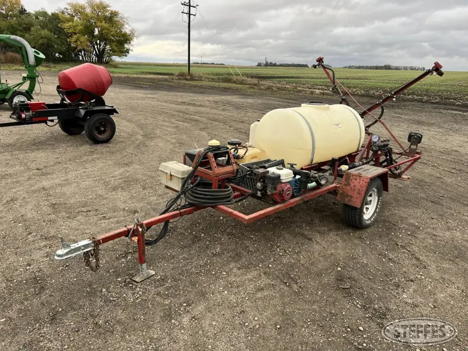 Horvick Mfg Pull-Type Sprayer
