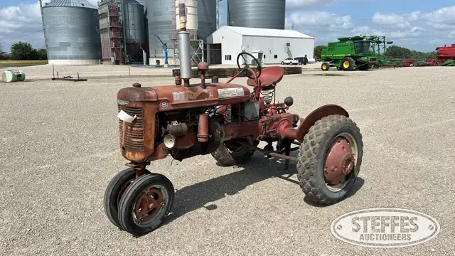1947 Farmall B