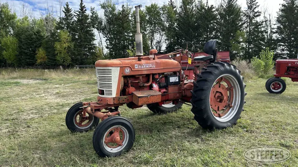 1950 Farmall M 2WD Tractor
