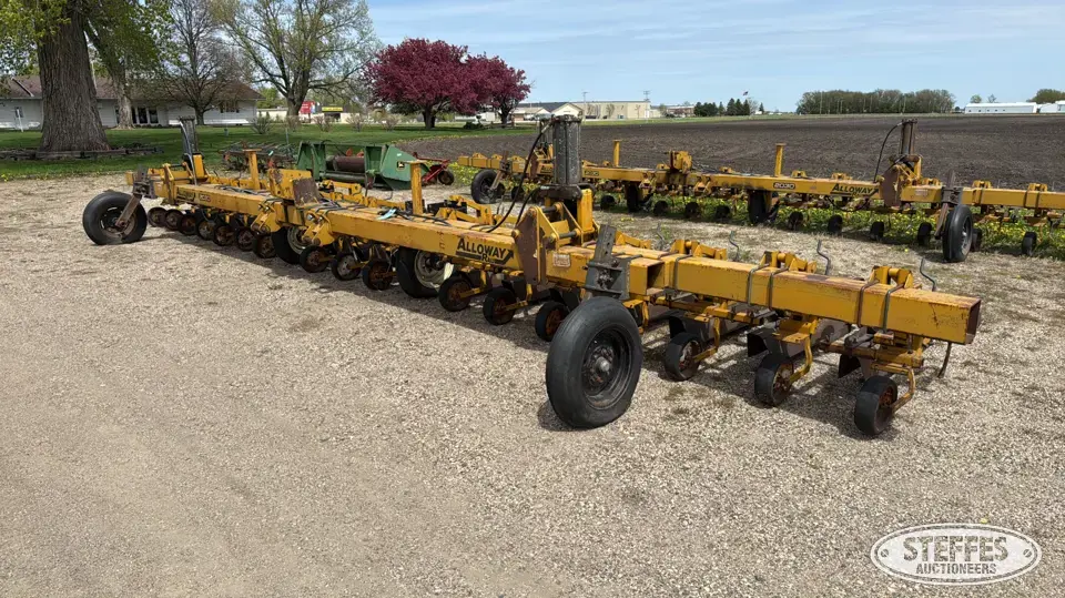 Alloway Rau 2030 Row Crop Cultivator