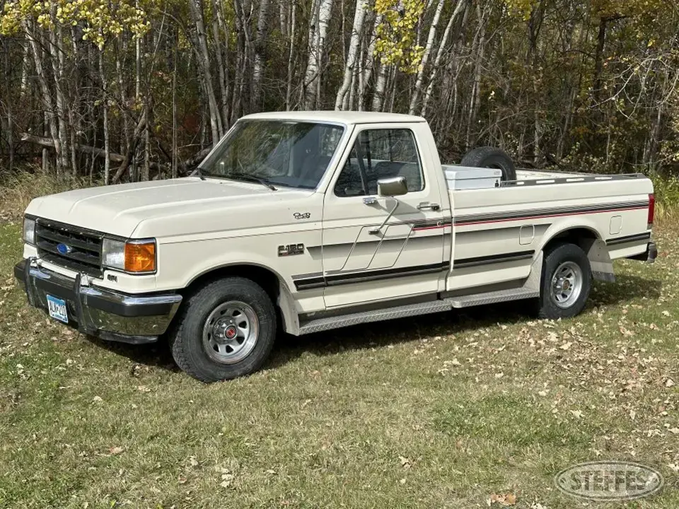 1989 Ford F150 XLT Half Ton Pickup