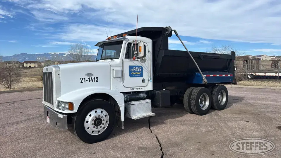 1995 Peterbilt 375 Dump Truck