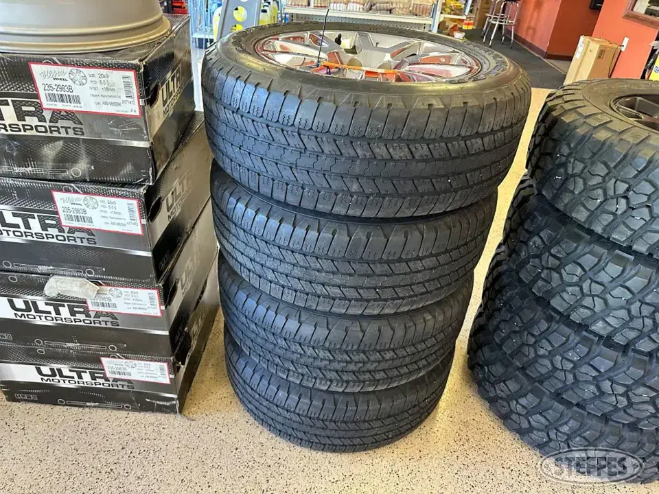 Goodyear Wrangler SR-A Passenger-Light Truck Tire