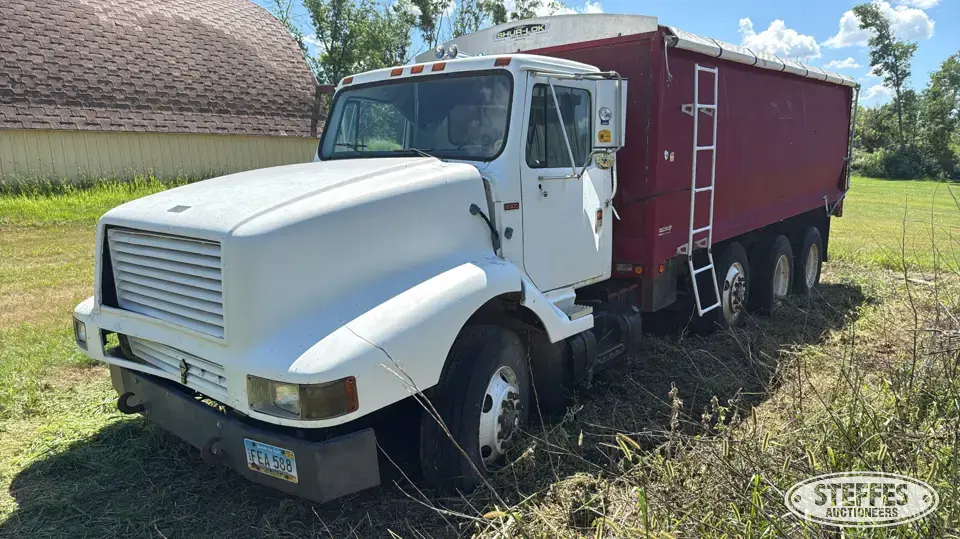1988 International 8300 Grain Truck