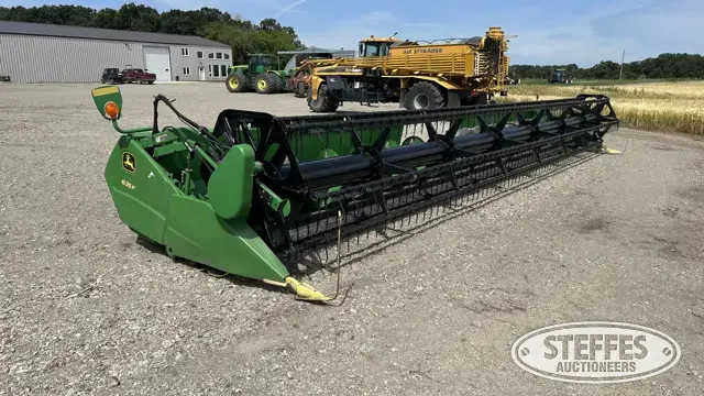 2011 John Deere 635F