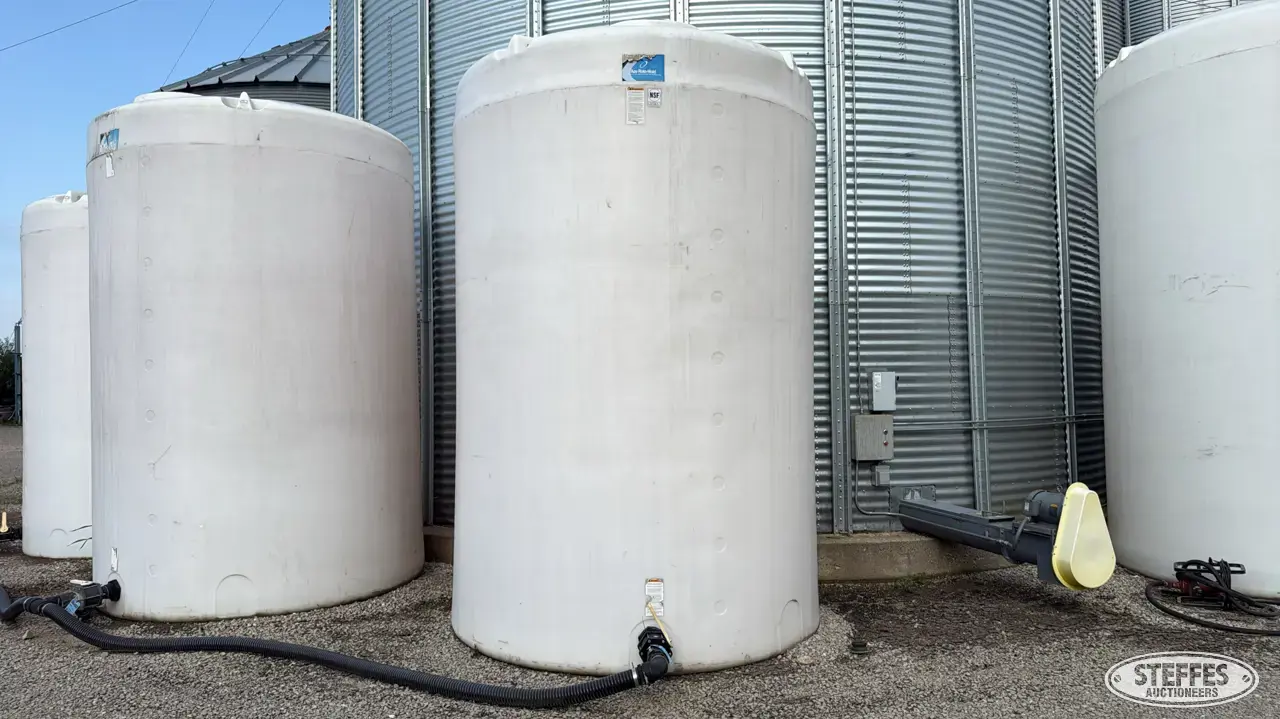 Ace Roto-Mold approx. 5,000 gal. poly tank