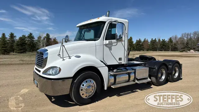 2006 Freightliner Columbia 120