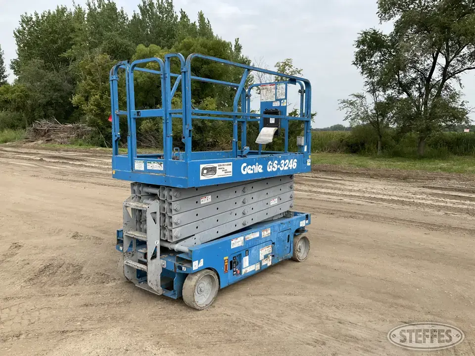 2006 Genie GS-3246 Scissor Lift