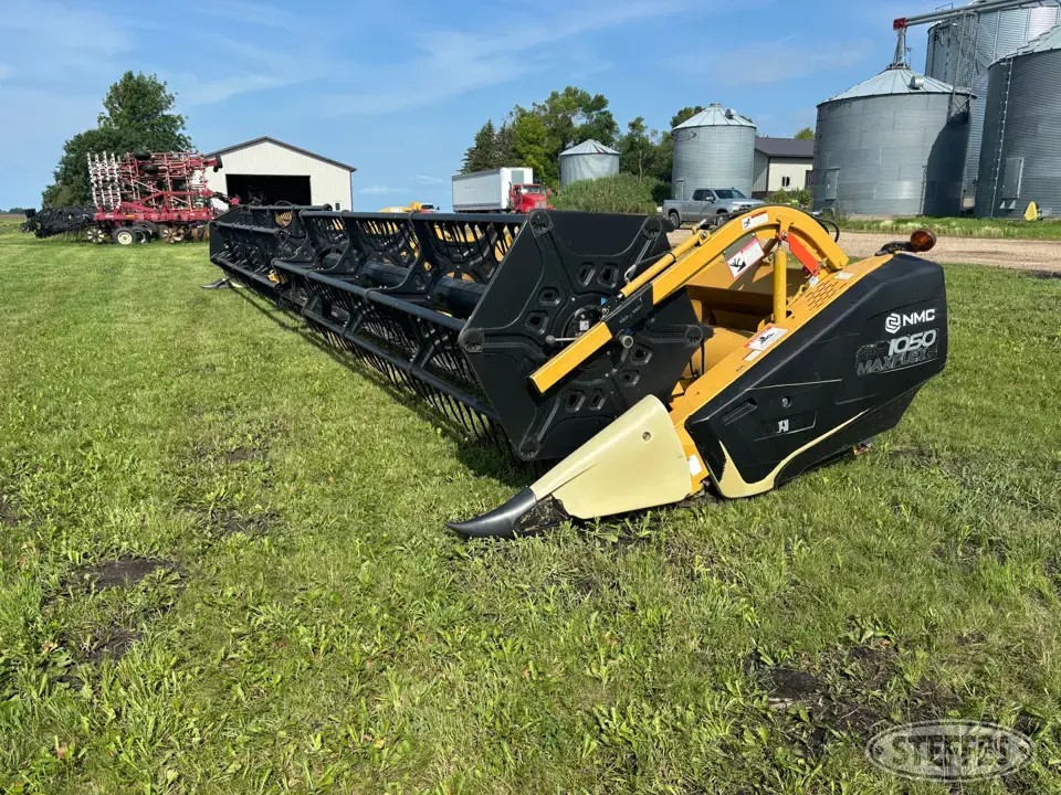 2010 Claas 1050 Max Flex Flex Head