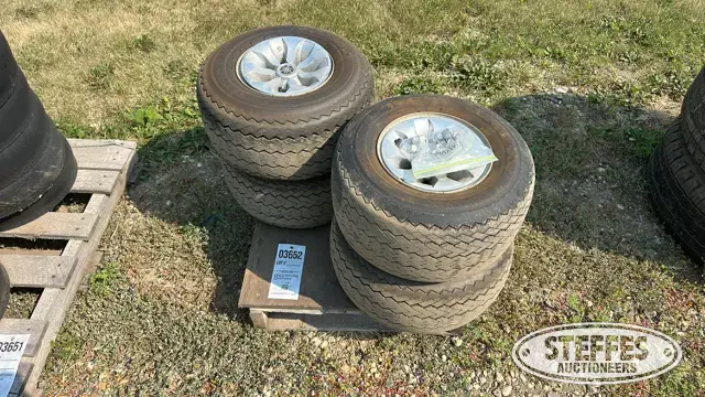(4) Kenda 18x8.50-8 tires
