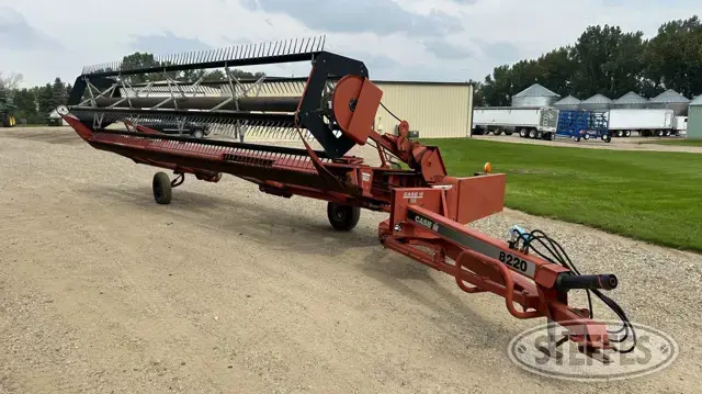 Case IH 8220