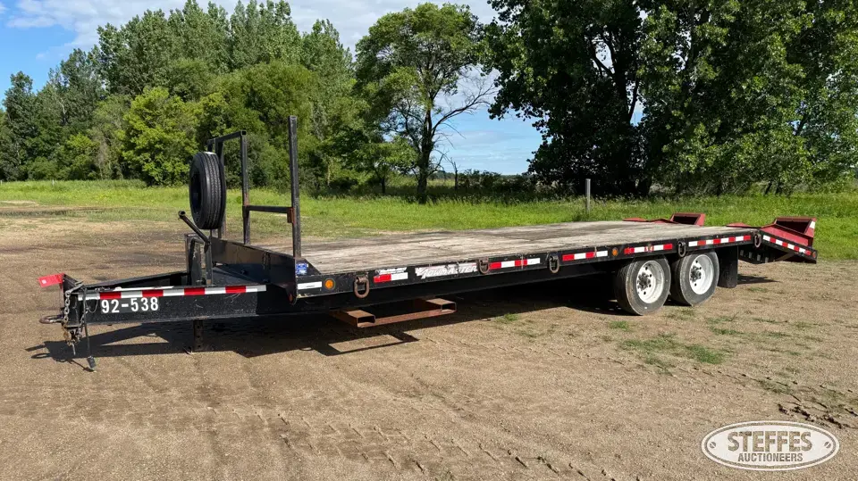 2017 Towmaster TL-16 Flatbed Trailer