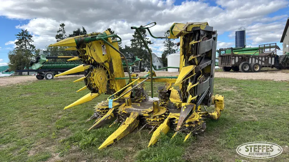 John Deere 688 Forage Harvester Head