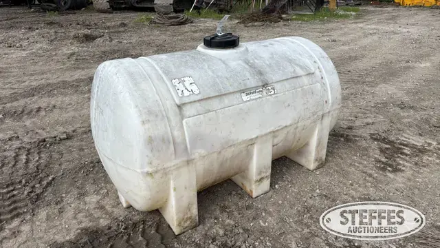 Snyder Industries 300 gal. poly tank