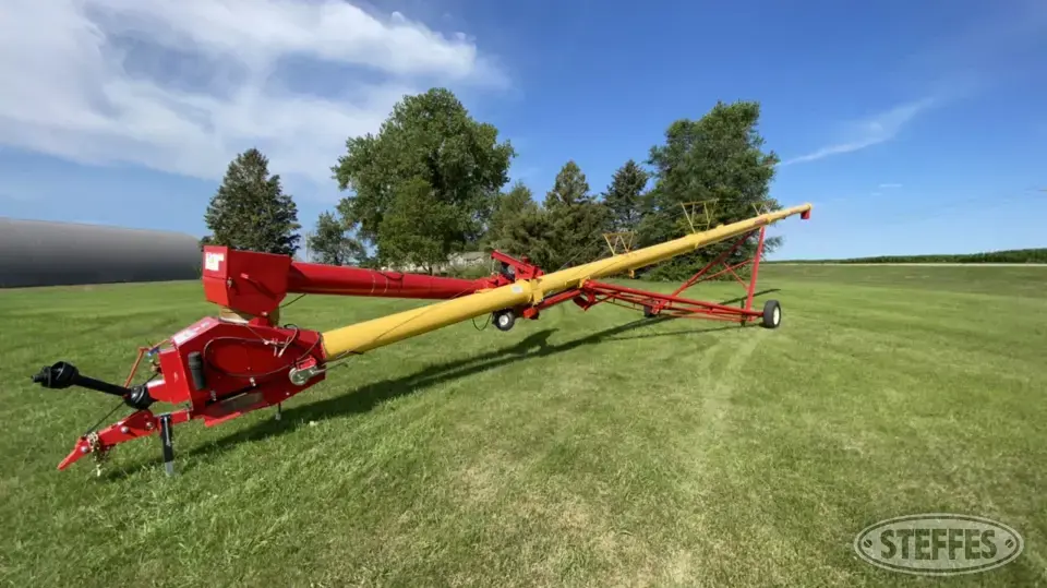 Westfield MKX130-74 Swing Hopper Auger